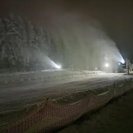 Bumerang & Lift Wyciag Zolwik W Cenie, Wypozyczalnia - Szkola Narciarska Frühstückspension Karpacz